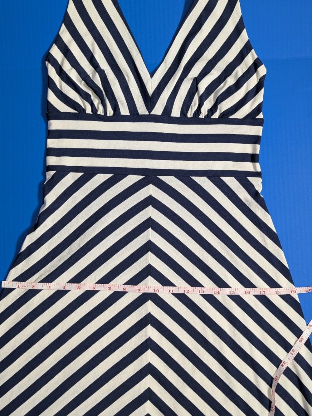 Banana Republic Chevron Halter Maxi Dress Size S - Picture 6 of 14